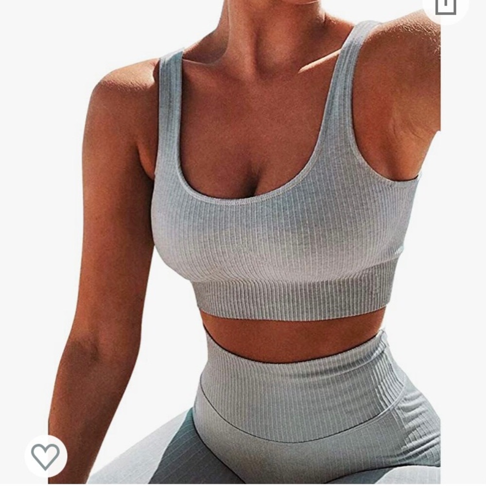 Workout set in light gray